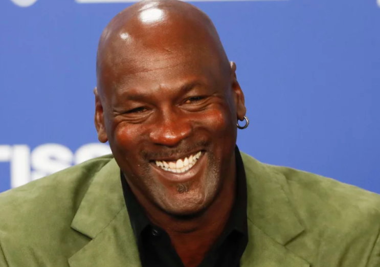 Michael Jordan은 Make-A-Wish에 1000만 달러를 기부하는 또 다른 기록을 세웠습니다 Michael Jordan은 Make-A-Wish에 1000만 달러를 기부하는 또 다른 기록을 세웠습니다