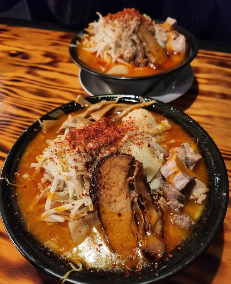 토론토 라멘 Ramen Buta Nibo (부타니보) :: 일식 지로라멘 토핑대박 미친양이야 추천!