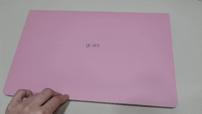  디슈트 노트북스티커로 노트북스킨 컬러 커스텀하기
