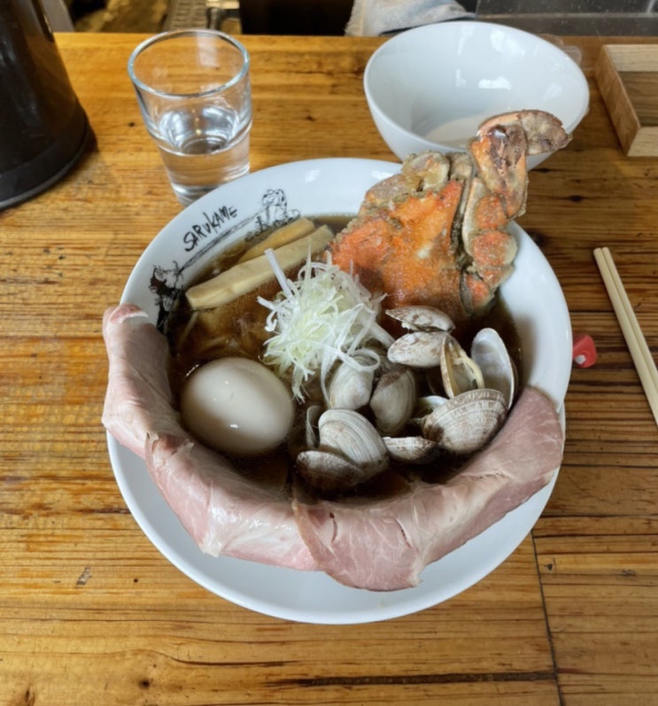  [홍대/연남 맛집] 사루카메 -  교토출신 셰프의 런치한정 바지락 꽃게 라멘 (ft.하루 10그릇 한정)