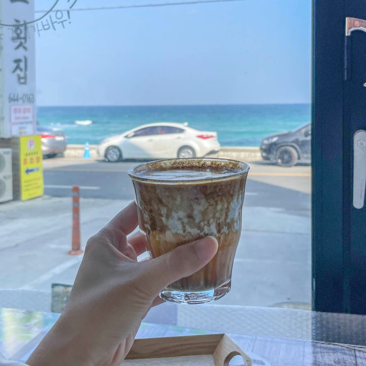  강릉 카페 바우카페 본점 흑임자라떼 맛집