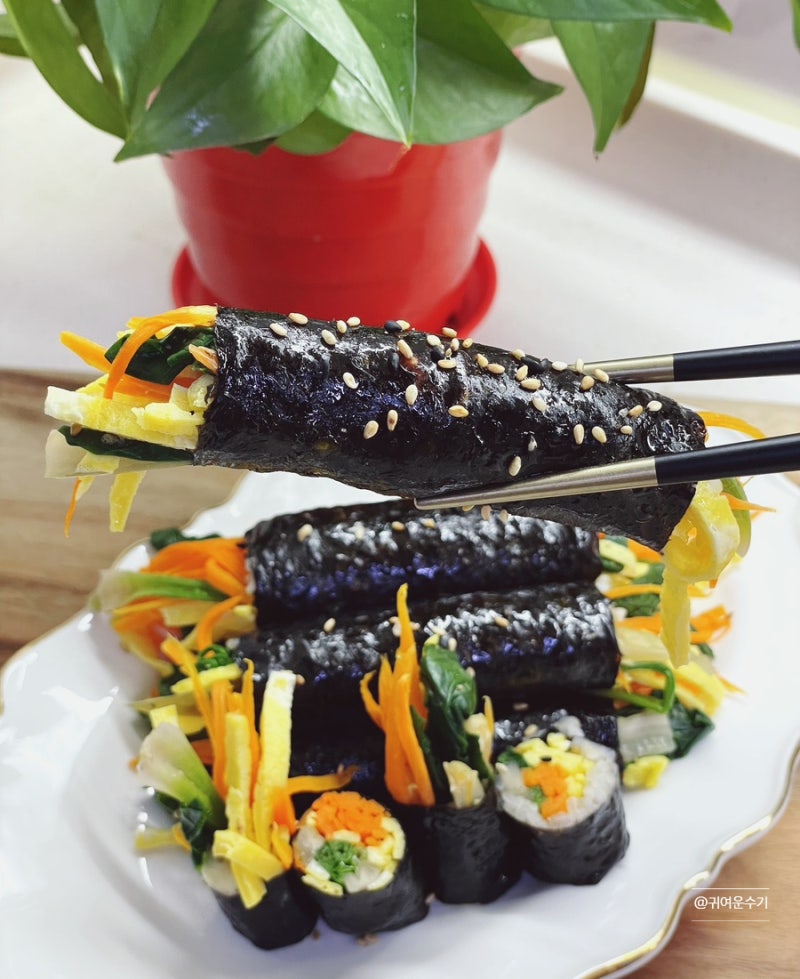 꼬마김밥 만들기 마약김밥 겨자소스 밥없는 당근계란김밥 미니김밥 맛있게 싸는법 : 네이버 블로그