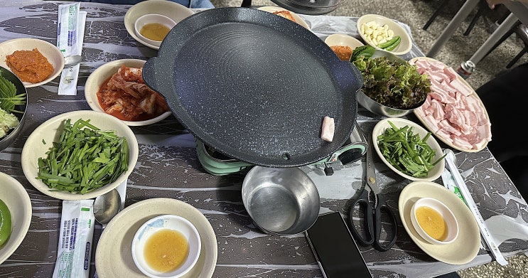  서울 성수 노포감성 생삼겹살 맛집 행복한식당