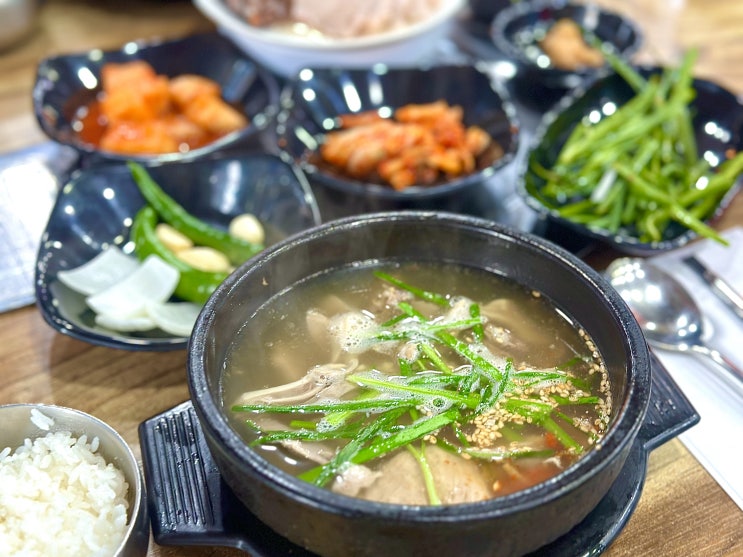 부산역 돼지국밥 맛집은 신창국밥