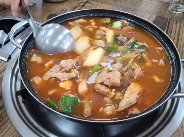  와촌식육식당 구미 신평 돼지찌개 밥집