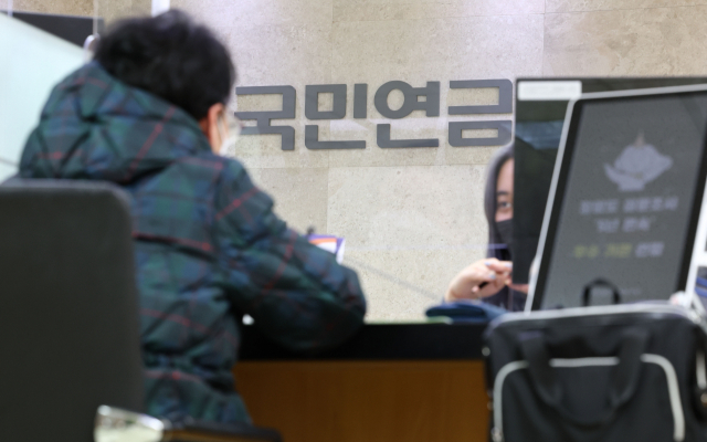 "연금개혁 못하면…佛·日처럼 '사회보장세' 신설할 수도" "연금개혁 못하면…佛·日처럼 '사회보장세' 신설할 수도"