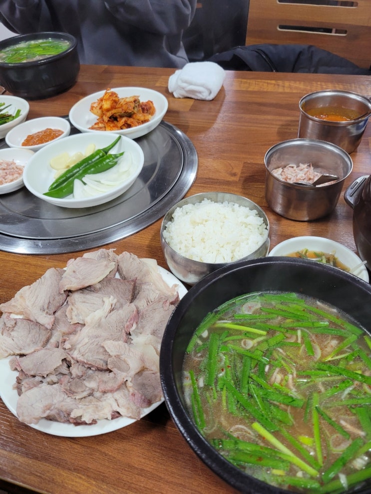  부산 중앙동 '중앙 돼지집'