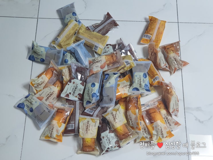  아침대용빵 오븐에 구운 십센치 파운드 케이크