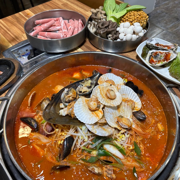  닭갈비와 해물탕을 동시에 먹을 수 있는 육해공한판닭갈비 가오동맛집