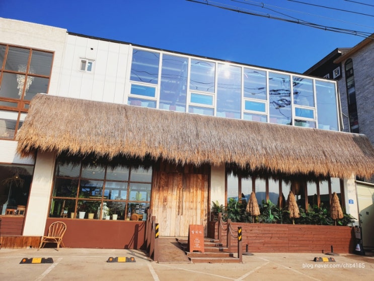 오이도 드라이브 바람에 발리고 대부도까지 카페 분위기에 발리다