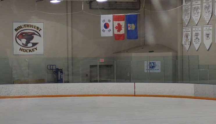 캘거리 전역에서 열리는 한국 VS 캐나다 아이스하키 게임. 무료 입장, ~2월26일까지 일정 확인하세요.