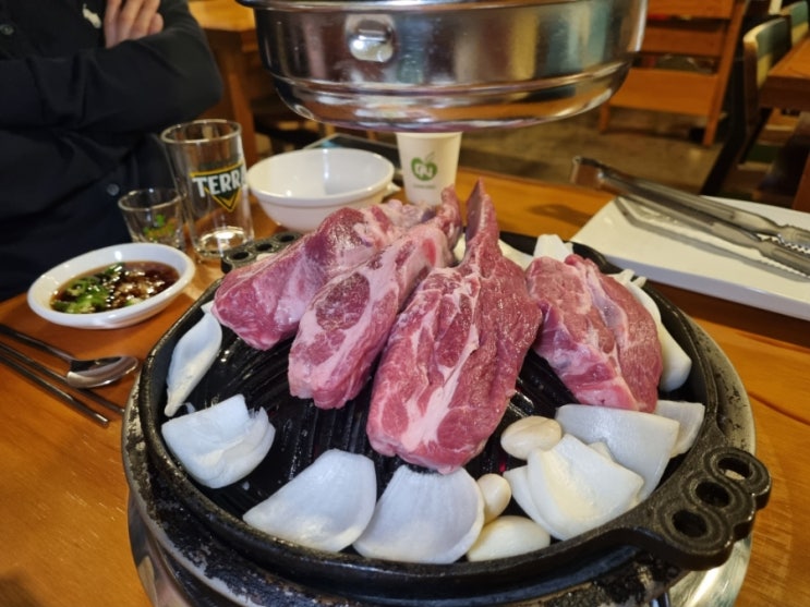  당산 냉모밀, 고추장찌개까지 주는 양갈비집 [고구려양고기]