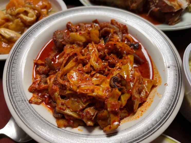  코다리찜과 대구 불 맛나는 매콤한 낙지볶음 환상의 조합