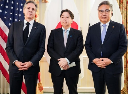한미일 외교장관 <b>뮌헨안보회의서</b> 북한 탄도미사일 발사 공동 규탄