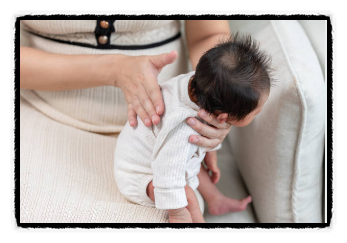 신생아 딸꾹질 멈추게 하는법 과 아기가 하는 이유