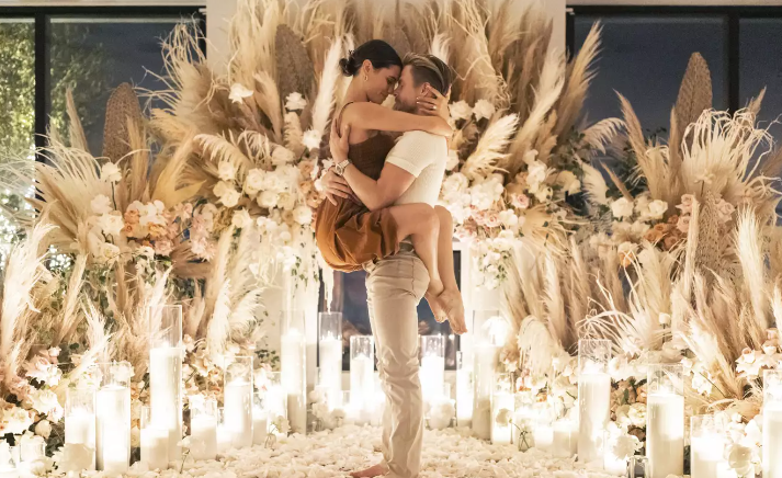 Derek Hough와 Hayley Erbert는 Val Chmerkovsky가 어떻게 그들이 지금 아기를 갖고 싶어하게 만들었는지 자세히 설명합니다 Derek Hough와 Hayley Erbert는 Val Chmerkovsky가 어떻게 그들이 지금 아기를 갖고 싶어하게 만들었는지 자세히 설명합니다