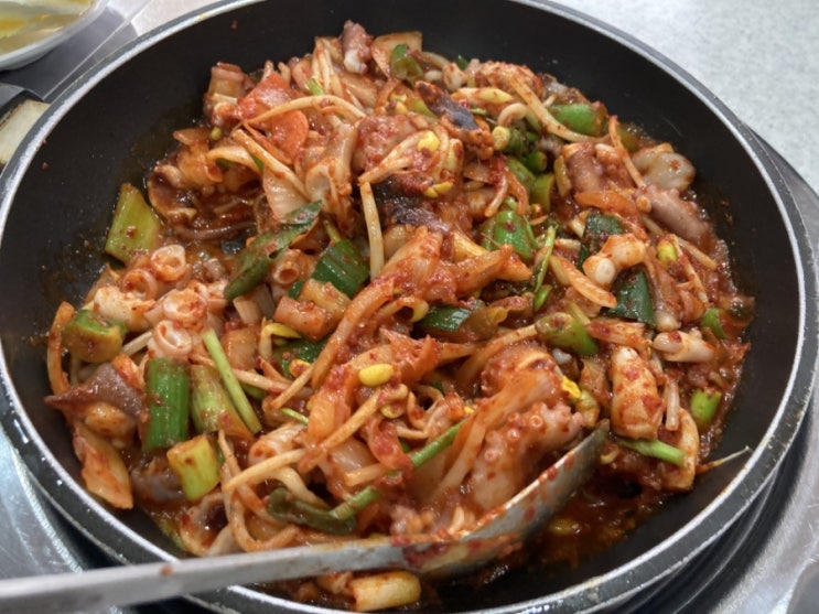 여수 명신낙지 - 맛있게 매운 낚지볶음 여수 현지인 맛집 여수 명신낙지 - 맛있게 매운 낚지볶음 여수 현지인 맛집
