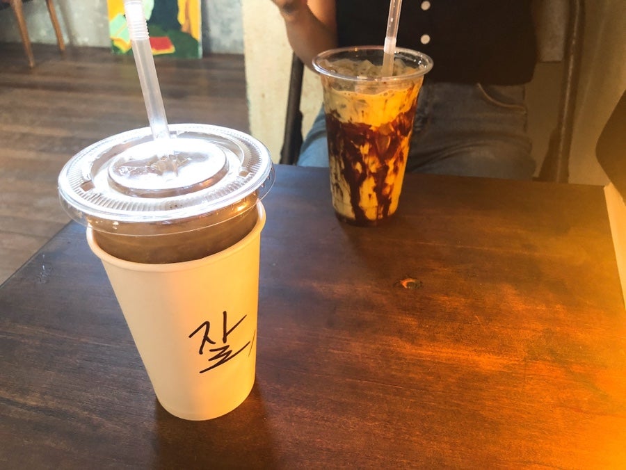 카페허밍 꿈꾸는연어점 사진 3