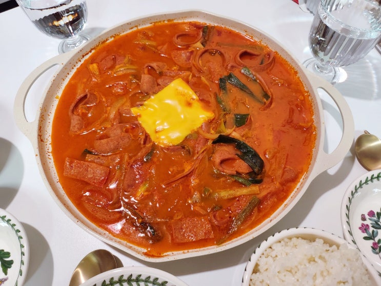  부대찌개밀키트 동탄맛집 :: 한우 사골 캠핑음식추천 동탄부대찌개