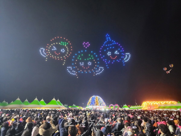  고흥군, 5월부터 7개월간 녹동항 야간공연 500대 드론쇼 진행