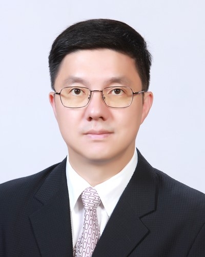  시스템 아키텍처 설계 분야의 연구 업적과 이를 산업 분야에 적용한 공로를 인정