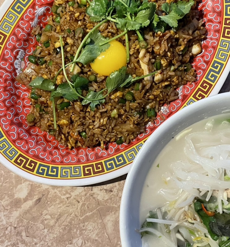  [용산] 베트남 분위기 물씬 풍기는 신용산역 쌀국수 맛집 | 효뜨