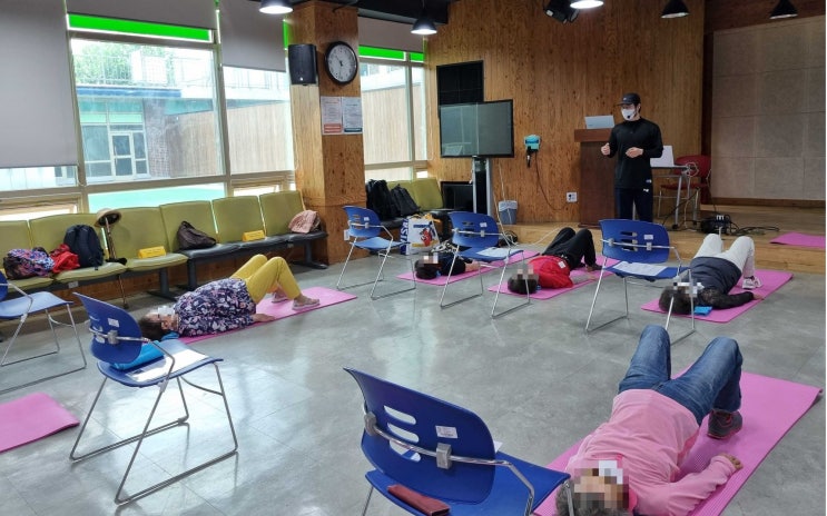  전자동 신체기능평가 솔루션 안단테핏(AndanteFit) 적용 사례 : 서울노인복지센터 운동 프로그램