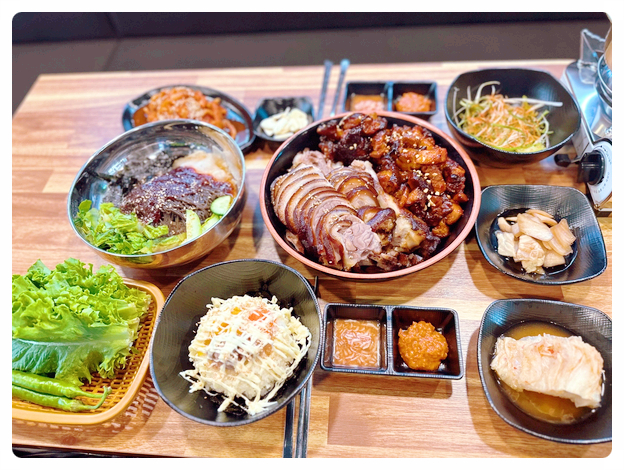 전주 인후동 족발맛집 아중리핫플 족발 보쌈 막국수 조합은 최고