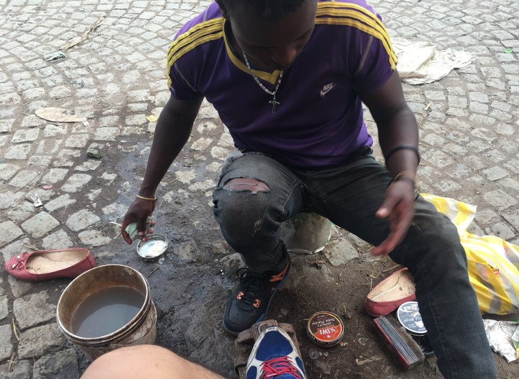 [에티오피아 여행] 에티오피아에서 개 간식을 주는 방법