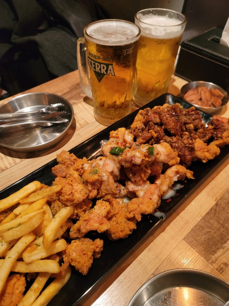  강남 치킨 맛집 통닭왕에서 이색 치킨과 맥주 먹고 가자