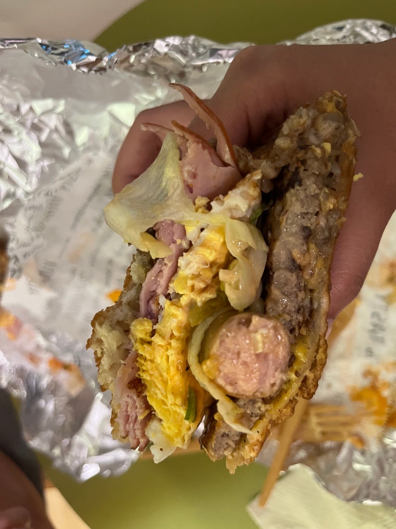 핀란드/헬싱키] 레이오버 여행, 홀리데이 인 헬싱키(Holiday Inn Helsinki), 심야 푸드트럭, 헬싱키 짐보관 : 네이버  블로그