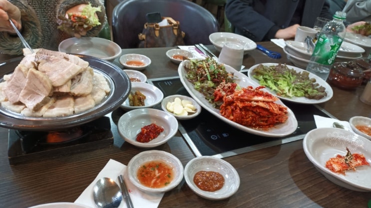  입 안에서 살살 녹는 보쌈집