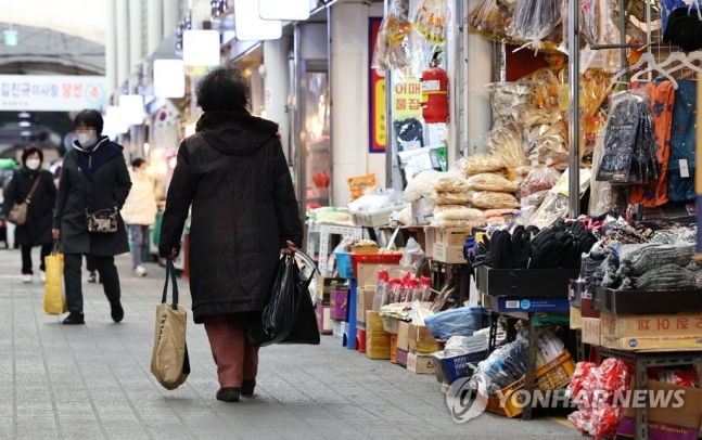 '물가는 오르고 취업은 어렵고'…1월 경제고통지수 역대 최고