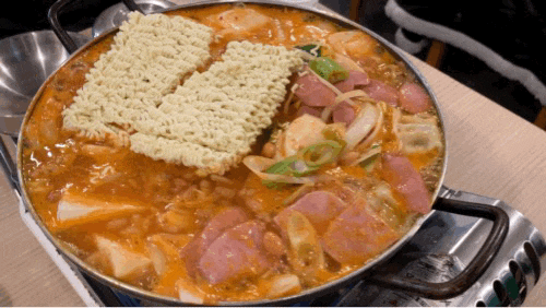 해운대 중동 엘시티 근처 밥집 만부부대찌개 깔끔한 국물맛과 푸짐한 양에 반할수 밖에 없는 곳 해운대 중동 엘시티 근처 밥집 만부부대찌개 깔끔한 국물맛과 푸짐한 양에 반할수 밖에 없는 곳
