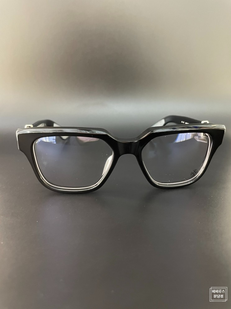 크롬하츠안경테 바질리오네어2 (VAGILLIONAIRE2) 검은색 입고 - 파피루스 안경 분당점
