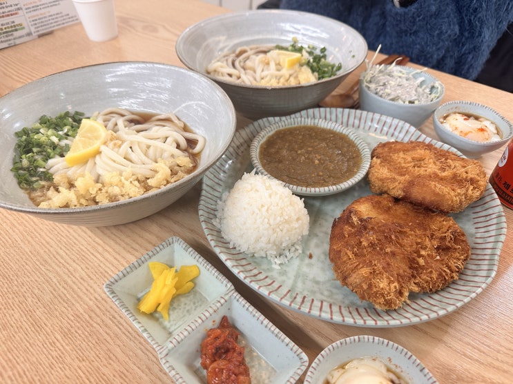 붓카케우동과 돈까스가 맛있는 두류 공원 광장코아 맛집 신비우동