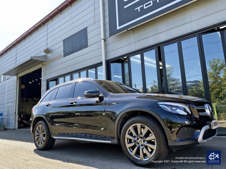 벤츠 GLC350e 리어 범퍼 수리 + 휠수리 후 무광 그레이 휠도색 + 블랙 캘리퍼 도색