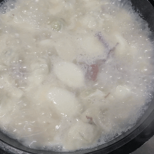  쫄깃쫄깃한 국내산 떡국떡으로 떡국만들기! 「우정본가 햅살 떡국떡」