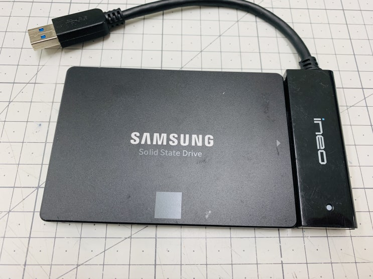  SSD 저장장치의 구조와 원리 및 장점 알아보기