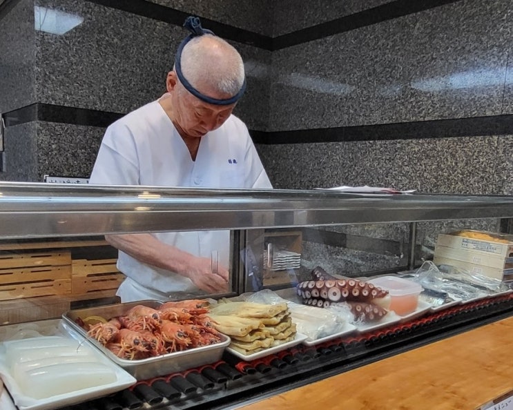 후쿠오카 하카타 중상급 스시야 현지인 맛집, Tsurukame Sushi
