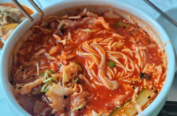  [속초 맛집] 한파에도 맛있었던 이한치한 물회 맛집 : 속초항아리물회
