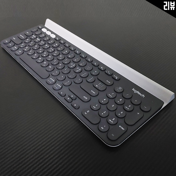멀티페어링 블루투스 키보드 로지텍 K780 무선키보드를 사무용키보드로 추천하는 이유 멀티페어링 블루투스 키보드 로지텍 K780 무선키보드를 사무용키보드로 추천하는 이유