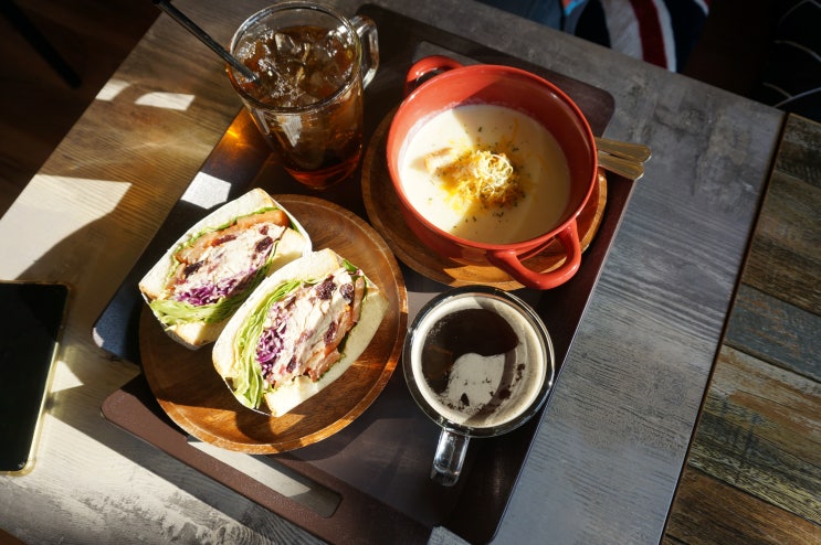  신동백 일찍 오픈하는 중동샌드위치카페 숲