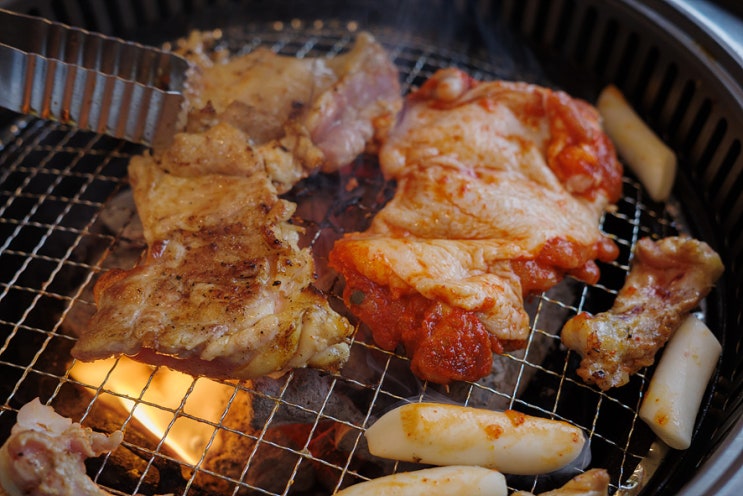 춘천 닭갈비 맛집 :: 숯불, 철판 둘 다 가능한 호원가든 닭갈비