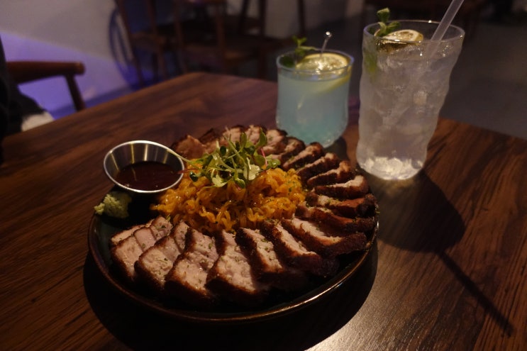  성남 모란역 - 분위기 좋은 술집 365일 크리스마스 감성의 칵테일바 성탄
