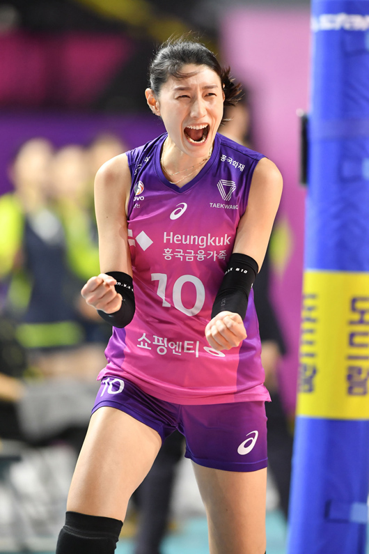 V-리그 5라운드 MVP 현대캐피탈 <b>허수봉</b>, 흥국생명 <b>김연경</b> 선정
