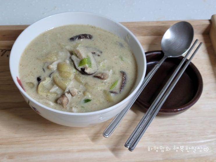  버섯 들깨수제비 간단하고 맛있게 만드는 법