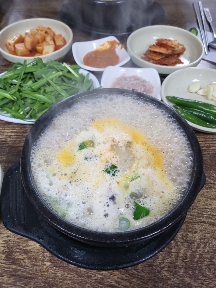 [군산/신영동맛집]군산 세느강변에서 맛보는 국밥맛집 '만흥집'