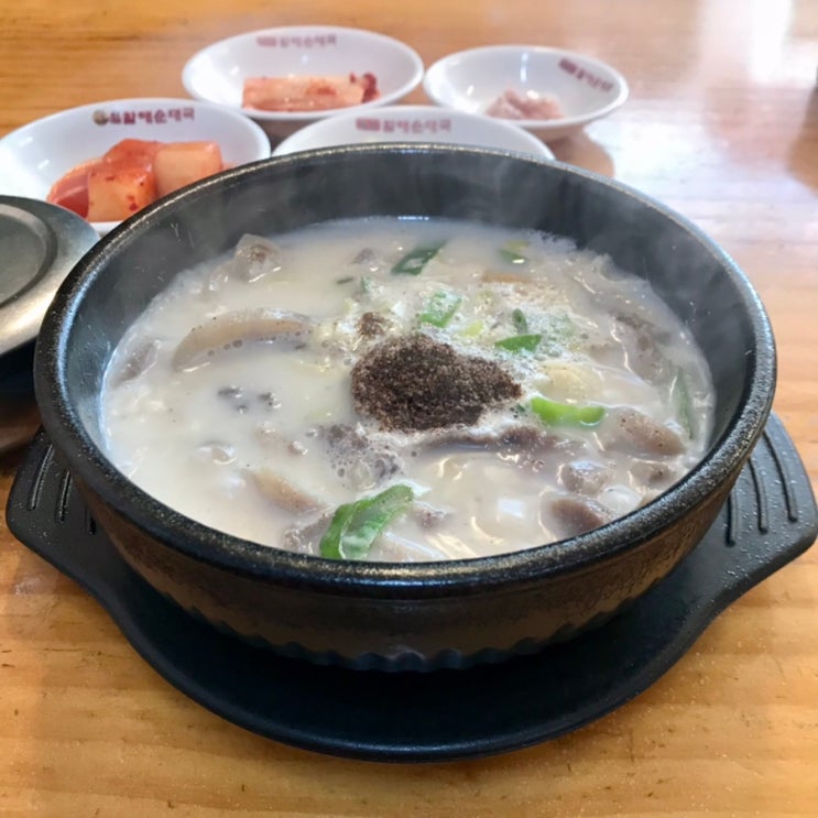비교적 무난한 프랜차이즈 순대국 신부동 큰맘할매순대국 / 천안식후감