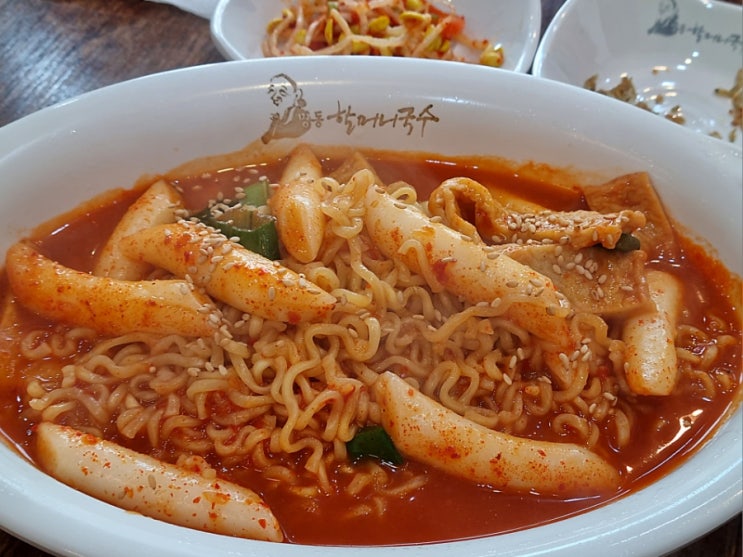  [성수]명동할머니국수 성수카페거리점:성수 가성비 점심 추천